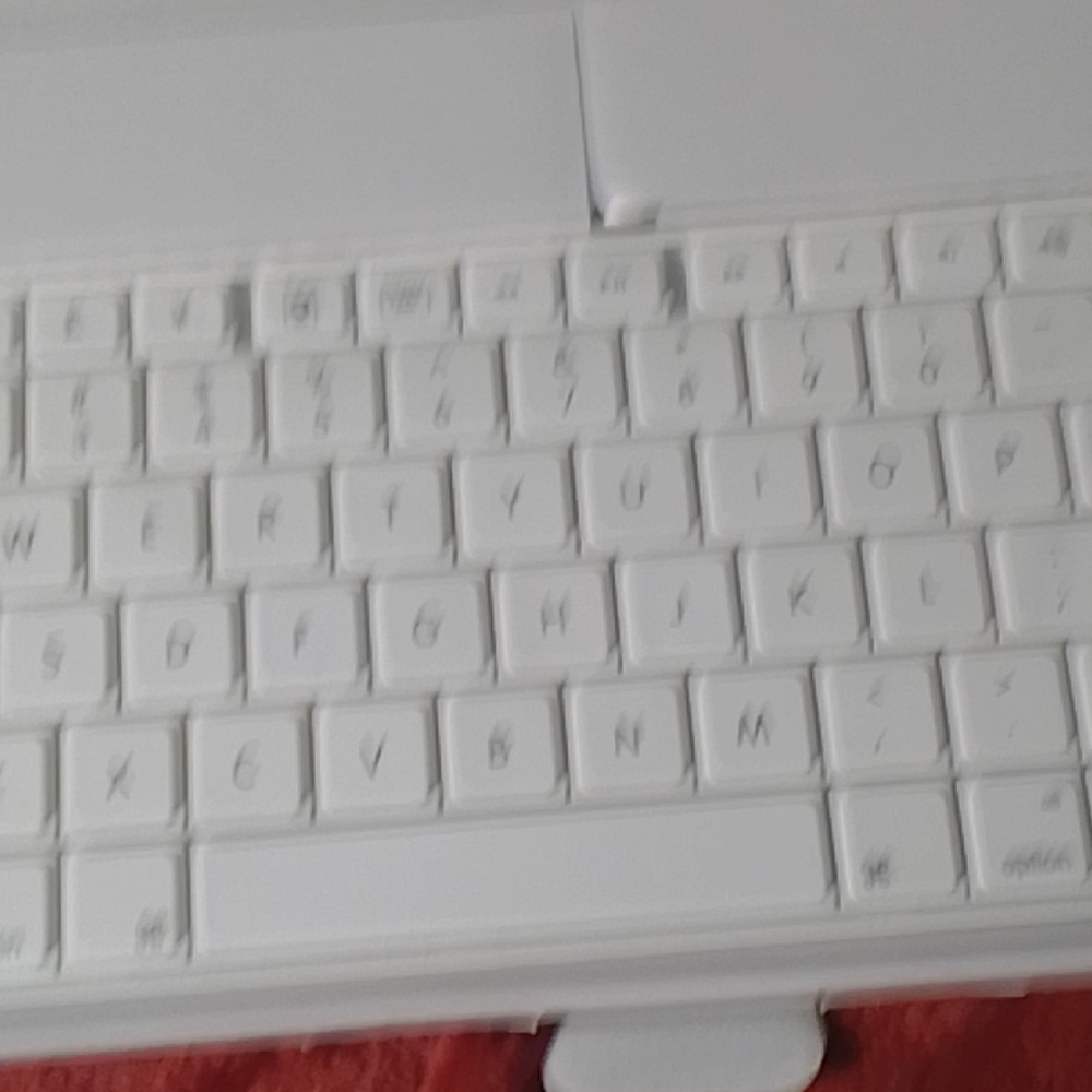 New  Keyboard - Picture 2 of 7